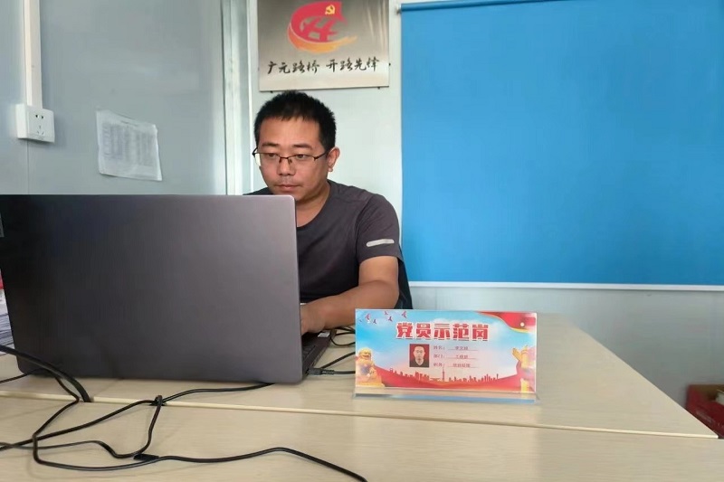 黨員示范崗┃亮身份樹標桿，爭當開路先鋒